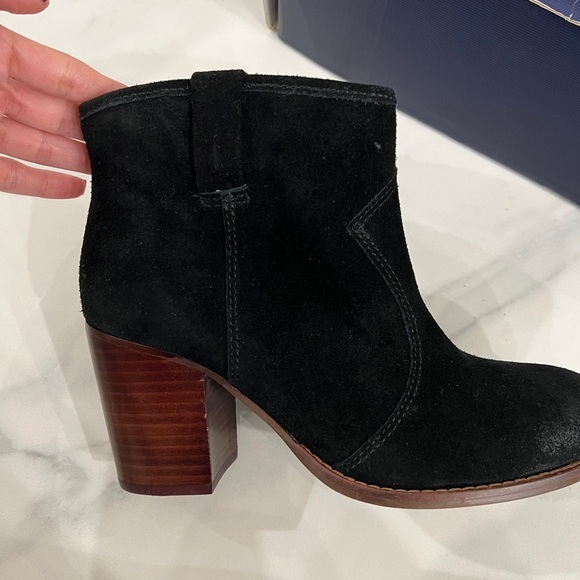 Cute New Suede Black Boots - Picture 2 of 4